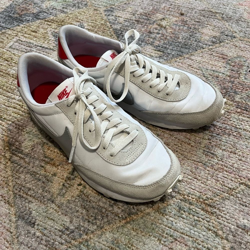 White Nike Retro Style Sneakers -8